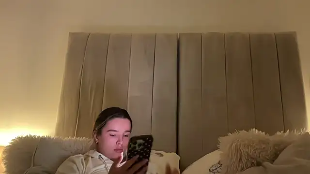 maisiesmithx Adlı Modelin Canlı XXX Sohbeti