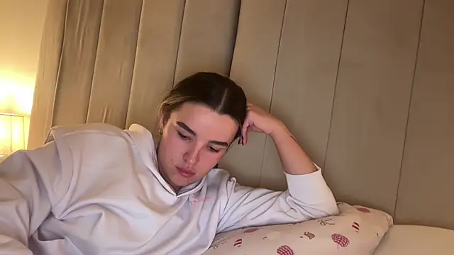 maisiesmithx Adlı Modelin Canlı XXX Sohbeti