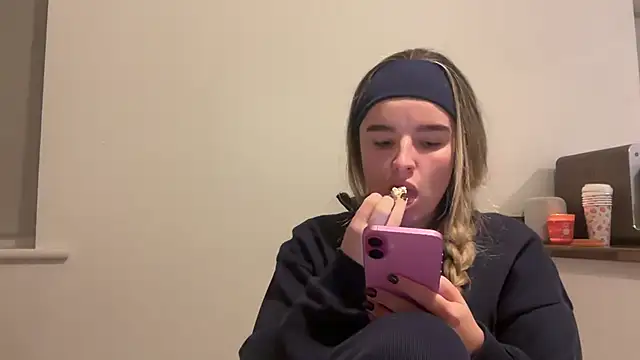 maisiesmithx live XXX chat