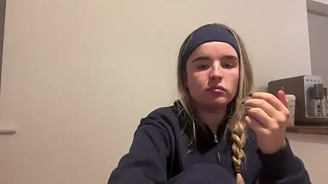 maisiesmithx Adlı Modelin Canlı XXX Sohbeti