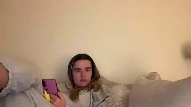Онлайн чат XXX maisiesmithx