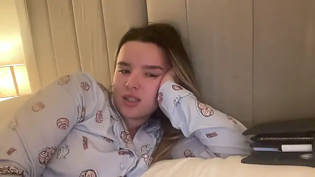 XXX chat uživo modela maisiesmithx