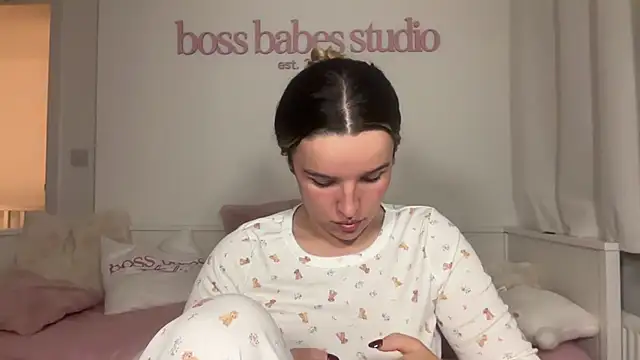 maisiesmithx Adlı Modelin Canlı XXX Sohbeti