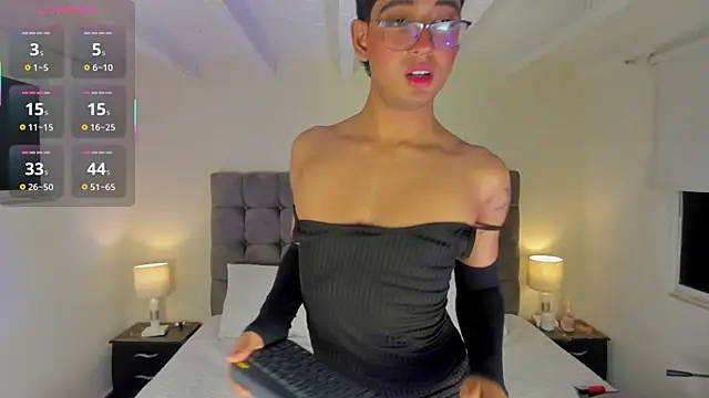 Dark_hairy_ Webcam Show