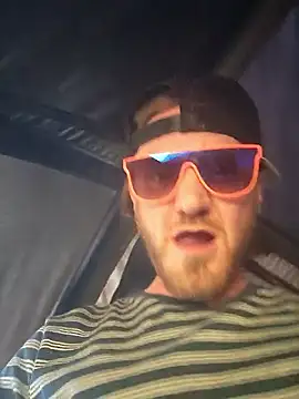 Csirhc: вебкам-шоу