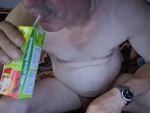 loverboyxxx69's Webcam Show