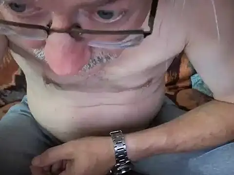 loverboyxxx69's Webcam Show