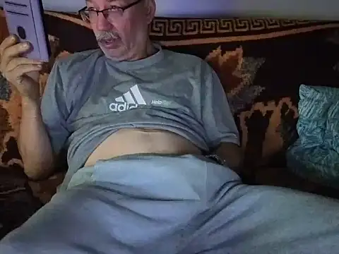 Webkamerová show loverboyxxx69