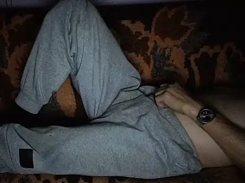 Show modela loverboyxxx69 na web-kameri