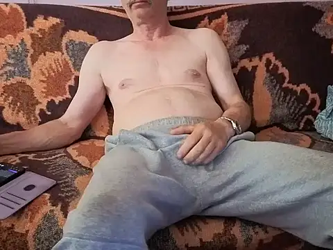 loverboyxxx69 网络视讯表演