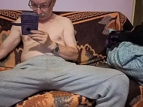 loverboyxxx69: онлайн-секс-чат