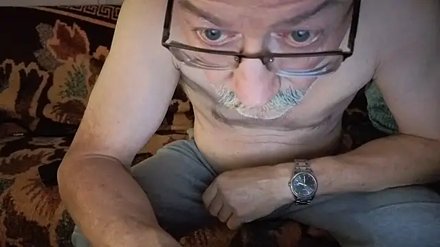 loverboyxxx69 Show in webcam