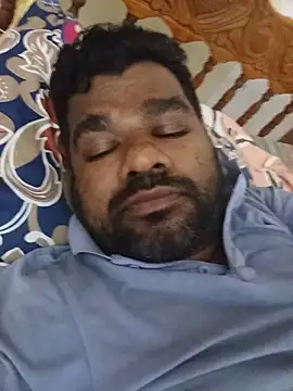 عرض كام Hiptonos