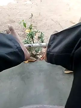 Hiptonos Show in webcam