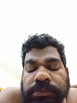 Hiptonos Show in webcam