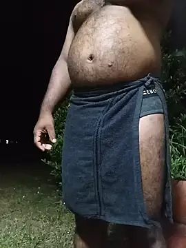 Hiptonos Show in webcam