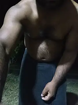 Hiptonos Show in webcam