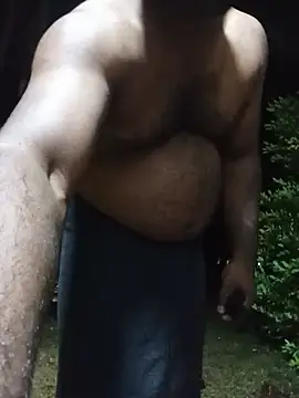 Hiptonos Show in webcam