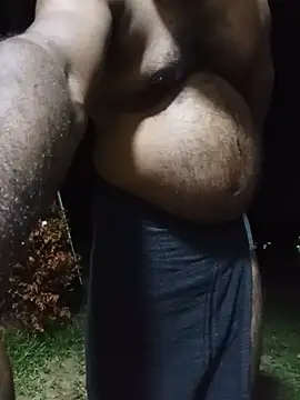 Hiptonos Show in webcam