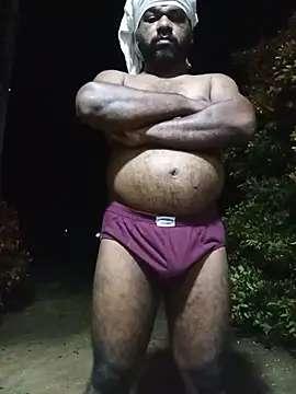 Hiptonos Show in webcam