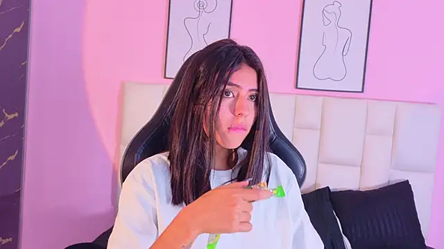 دردشة Antonella_Fontanna الجنسية المباشرة