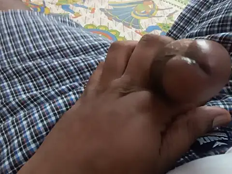 Show de UncutlovingGuy na webcam