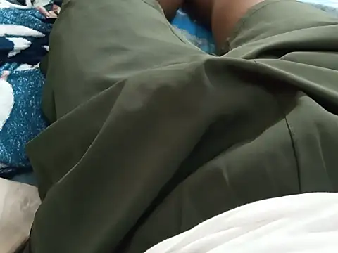 UncutlovingGuy Webcam-Show
