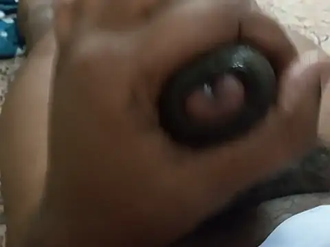 UncutlovingGuy ওয়েবক্যাম শো