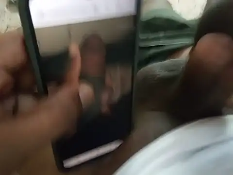 UncutlovingGuy Шоу с уебкамера