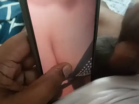 Show Webcam de UncutlovingGuy