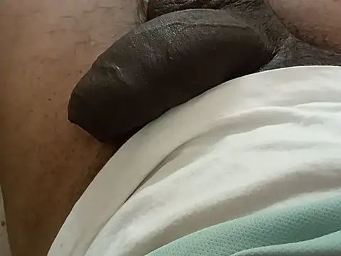 UncutlovingGuy ওয়েবক্যাম শো