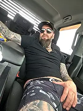 Beardedtattood 在線直播表演