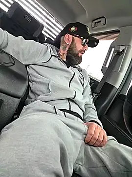 Beardedtattood's Webcam Show