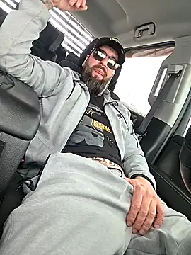 Beardedtattoodのウェブカメラショー