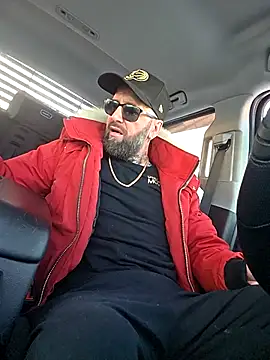 Beardedtattood 网络视讯表演