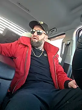 Beardedtattood 网络视讯表演