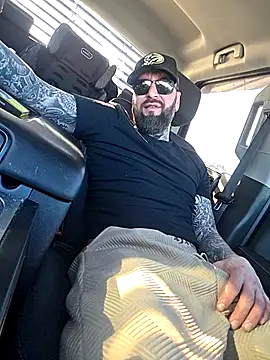 Beardedtattood: вебкам-шоу