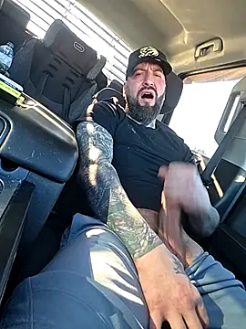 Beardedtattood webcam show