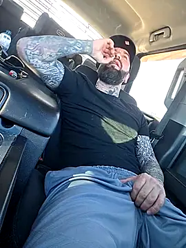 Beardedtattood – Kamerová šou