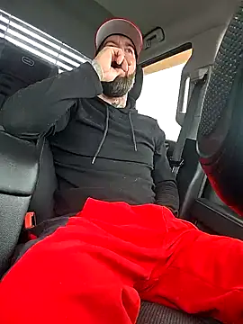 Show modela Beardedtattood na web-kameri