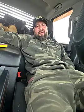 Beardedtattood live-chat rom