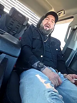 Beardedtattood – Kamerová šou