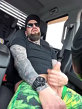 Beardedtattood Show in webcam