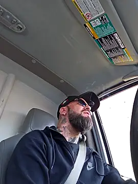 Webkamerová show Beardedtattood