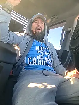 Show modela Beardedtattood na web-kameri