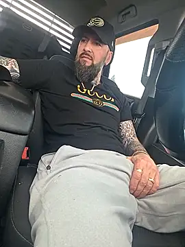 Beardedtattood Adlı Modelin Web Kamerası Şovu