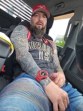 Beardedtattood Adlı Modelin Web Kamerası Şovu