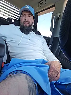 Beardedtattood 网络视讯表演