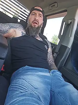Beardedtattoodのウェブカメラショー