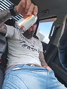 Beardedtattood Adlı Modelin Web Kamerası Şovu
